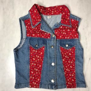 Rodeo Jean Button Up Vest Red Flower Fabric Accent